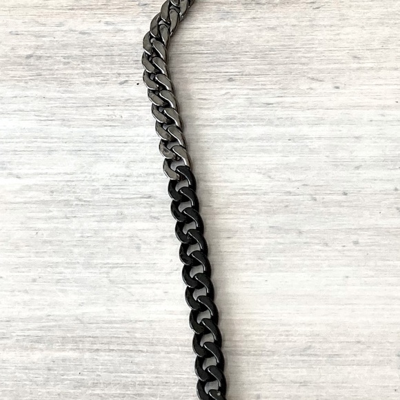 Costume Black & Silver Cable Chain Necklace. - Picture 4 of 4